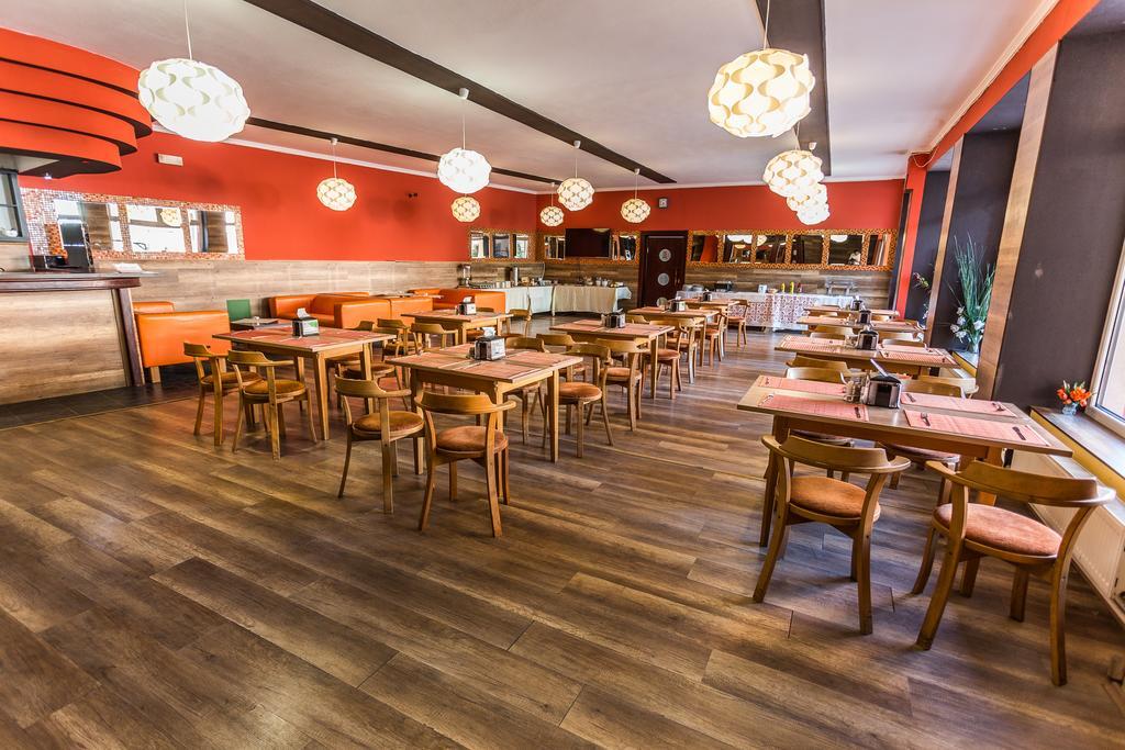 Garni Hotel Anne-Mary Piest'any Exterior foto