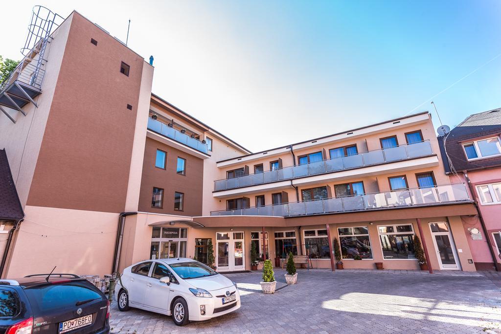 Garni Hotel Anne-Mary Piest'any Exterior foto