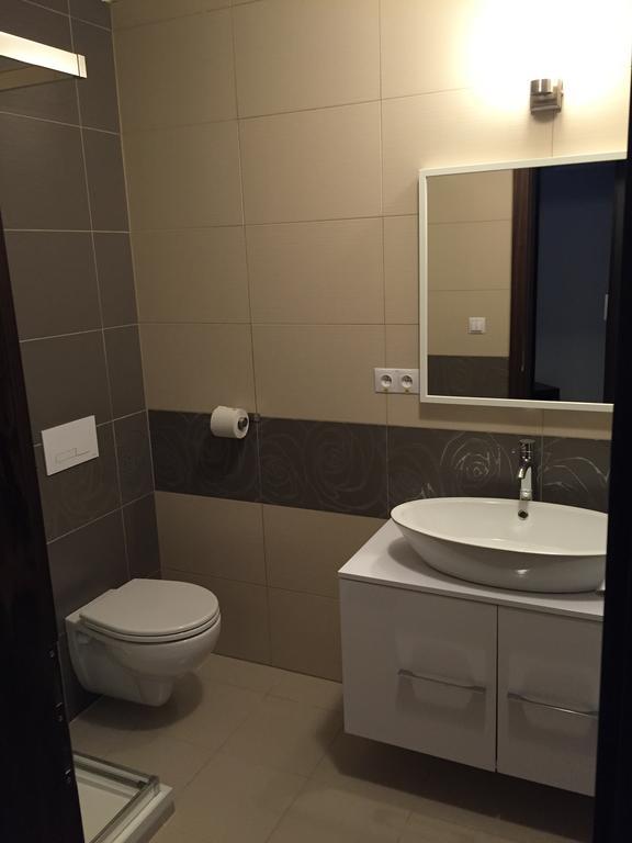 Garni Hotel Anne-Mary Piest'any Exterior foto