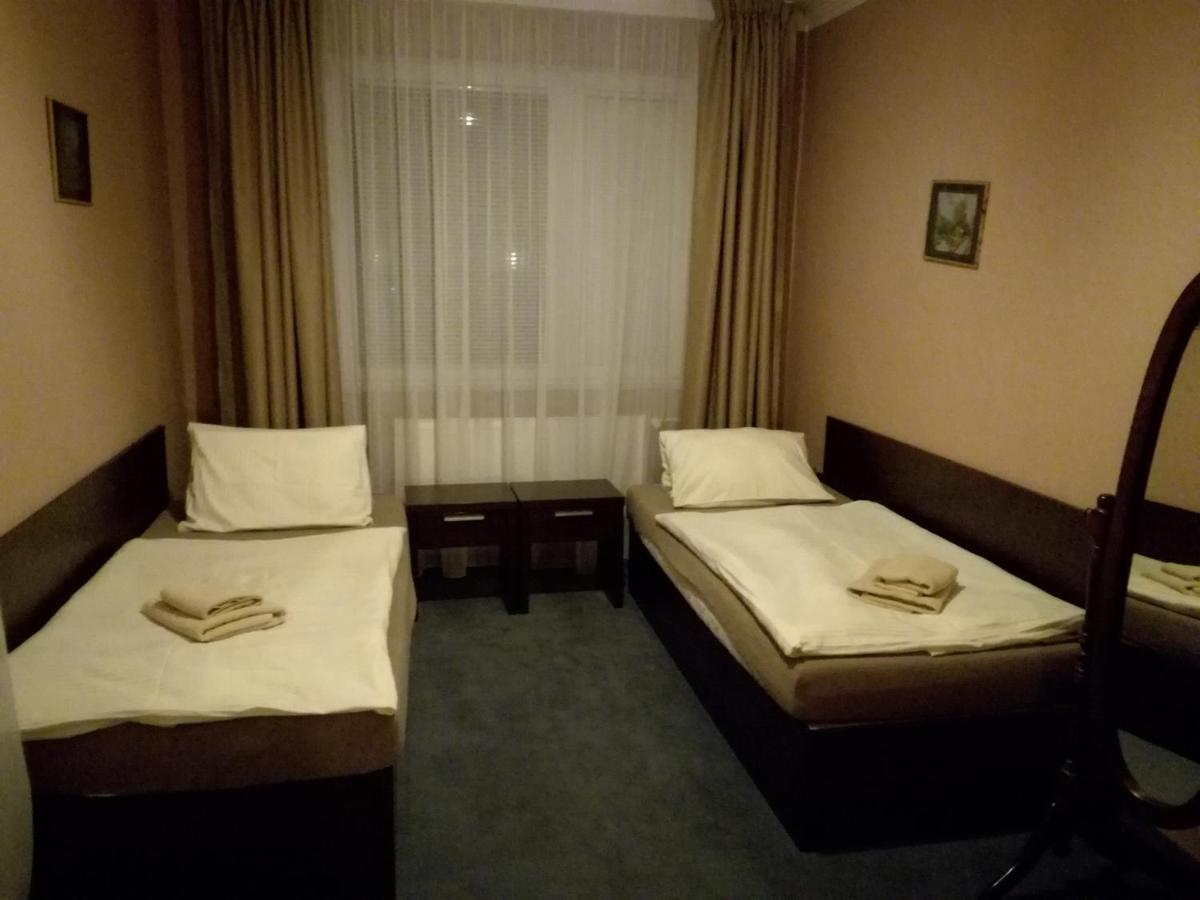 Garni Hotel Anne-Mary Piest'any Exterior foto